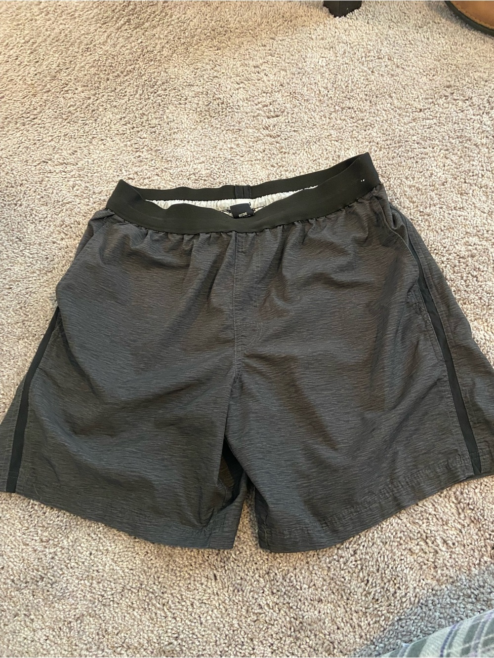 Men’s Large Legends Workout Shorts